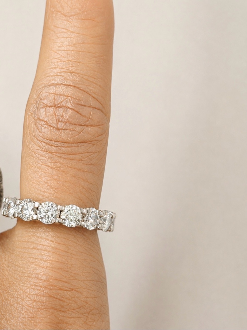 Moissanite ring size 7 and stone 5mm